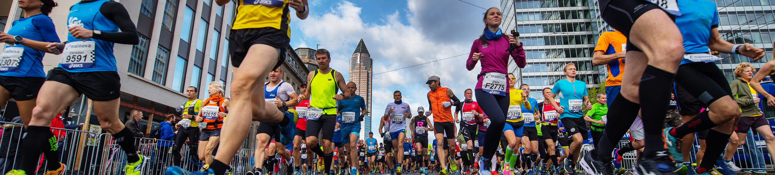 Läufer Mainova Marathon in Frankfurt auf der Zeil